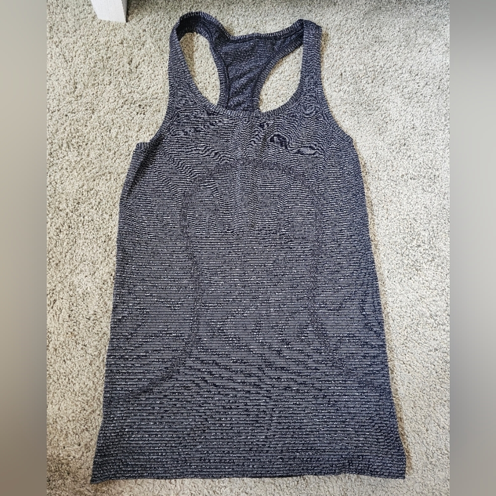 EUC Lululemon Black with Gold Pinstripes Tank Top